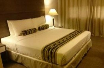 Imagen de la habitación del Hotel 88 Courtyard. Foto 7