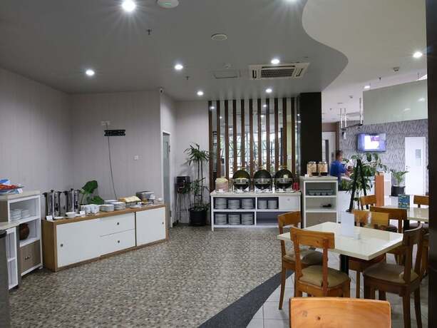 Imagen del bar/restaurante del Hotel 88 Kedoya Jakarta. Foto 12