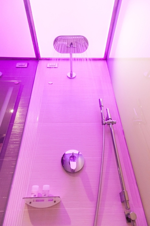 Imagen de la habitación del Hotel 8piuhotel. Foto 10