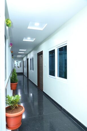 Imagen general del Hotel 8th Mile Suites. Foto 1