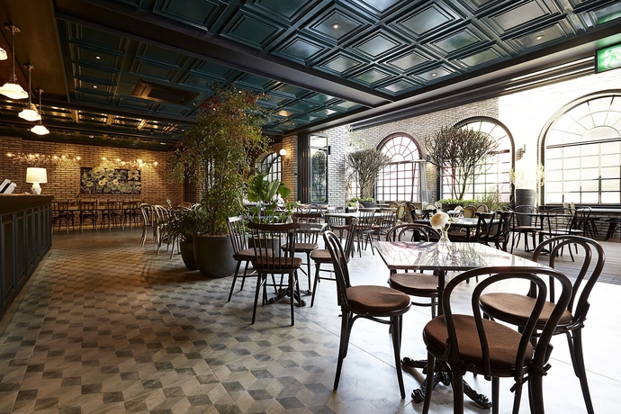 Imagen del bar/restaurante del Hotel 9 Brick. Foto 1