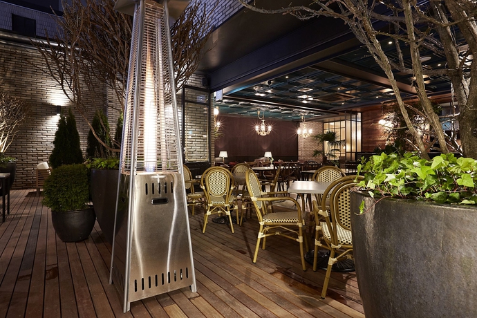 Imagen del bar/restaurante del Hotel 9 Brick. Foto 5