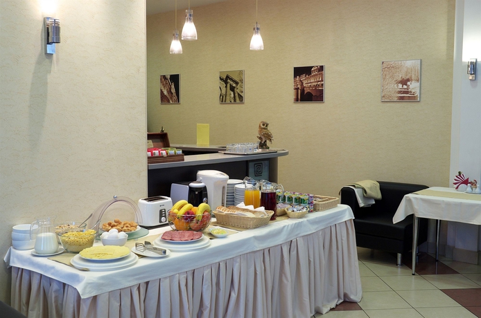 Imagen del bar/restaurante del Hotel 9 Owls. Foto 5