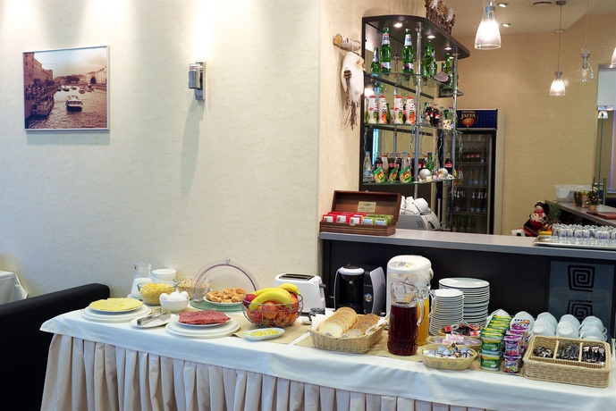 Imagen del bar/restaurante del Hotel 9 Owls. Foto 6