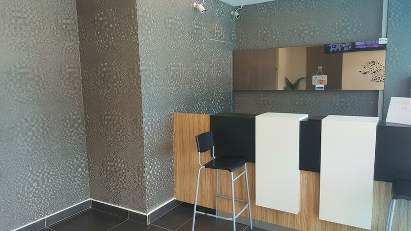 Imagen general del Hotel 9 Square - Seri Kembangan. Foto 3