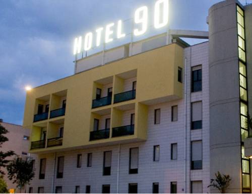 Imagen general del Hotel 90. Foto 2