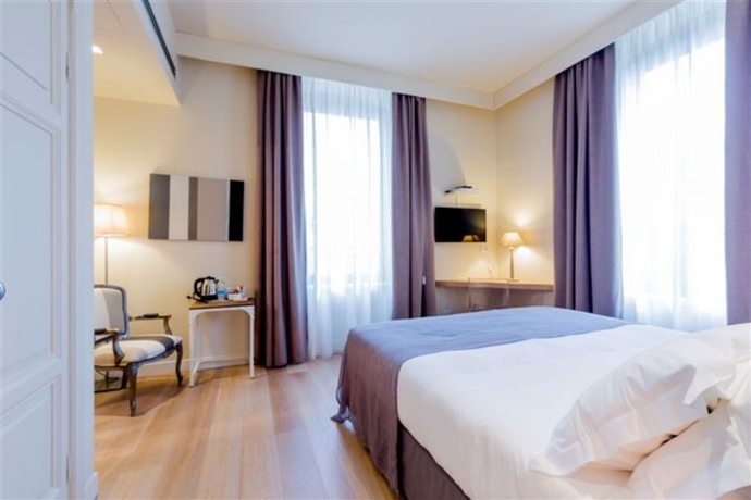 Imagen de la habitación del Hotel 900. Foto 10