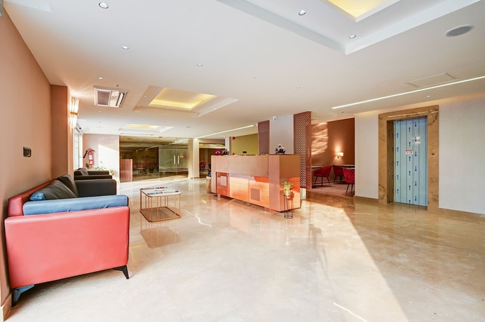 Imagen de los interiores del Hotel 91 City Centre Sector 52. Foto 11