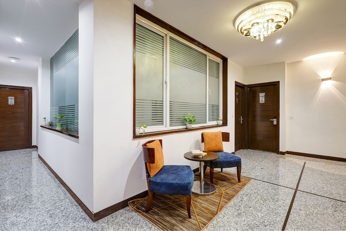 Imagen de los interiores del Hotel 91 Golf Course Road. Foto 12