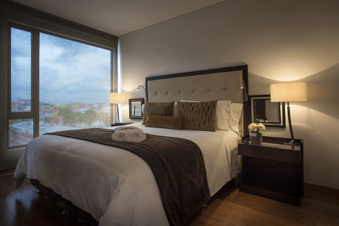 Imagen de la habitación del Hotel 93 Luxury Suites and Residences. Foto 4