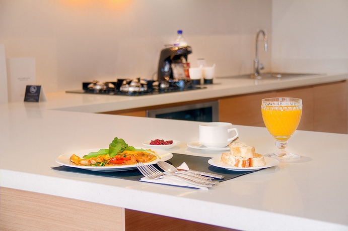 Imagen de la habitación del Hotel 93 Luxury Suites and Residences. Foto 6