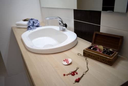 Imagen de la habitación del Hotel 96. Foto 10