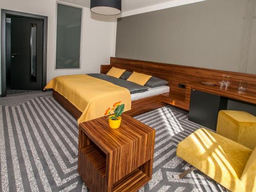Imagen de la habitación del Hotel 99, CHOMUTOV. Foto 8