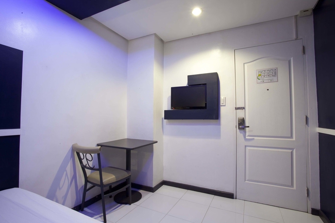 Imagen de la habitación del Hotel 99 Cubao. Foto 8