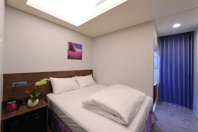 Imagen de la habitación del Hotel 99, Taichung. Foto 15