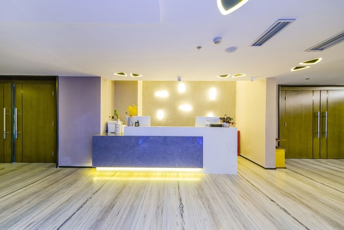 Imagen de los interiores del Hotel 9h. Foto 17