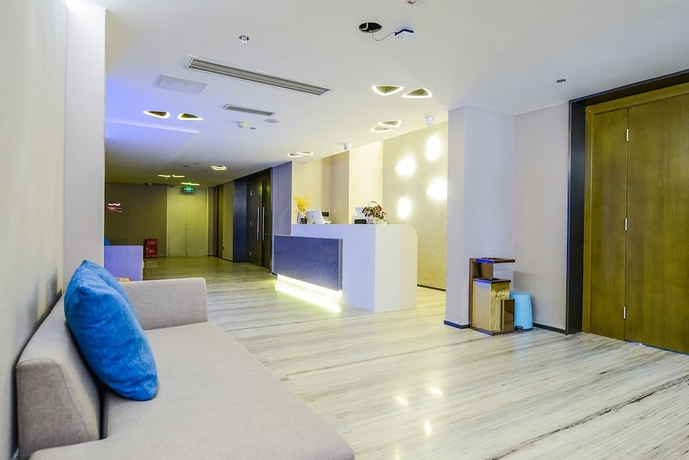Imagen de los interiores del Hotel 9h. Foto 18