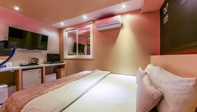 Imagen de la habitación del Hotel 9to9 Motel. Foto 7