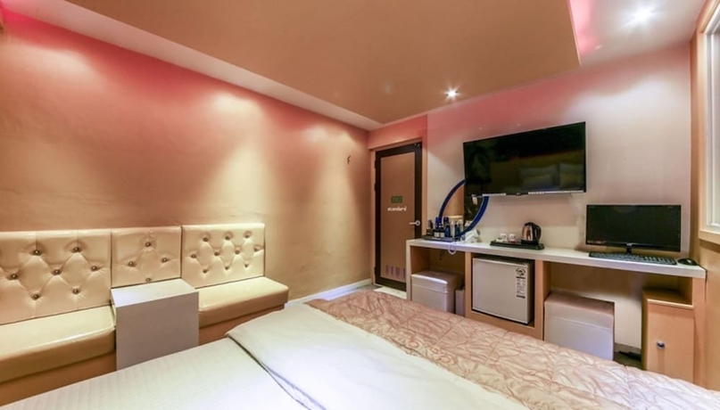 Imagen de la habitación del Hotel 9to9 Motel. Foto 9