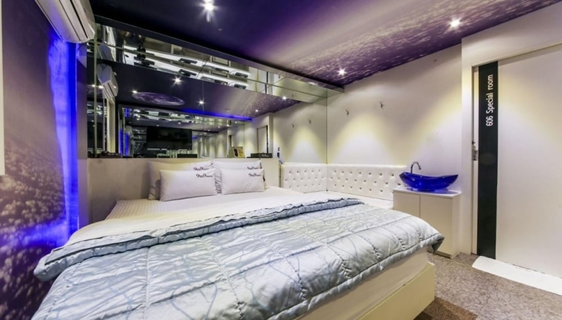 Imagen de la habitación del Hotel 9to9 Motel. Foto 10