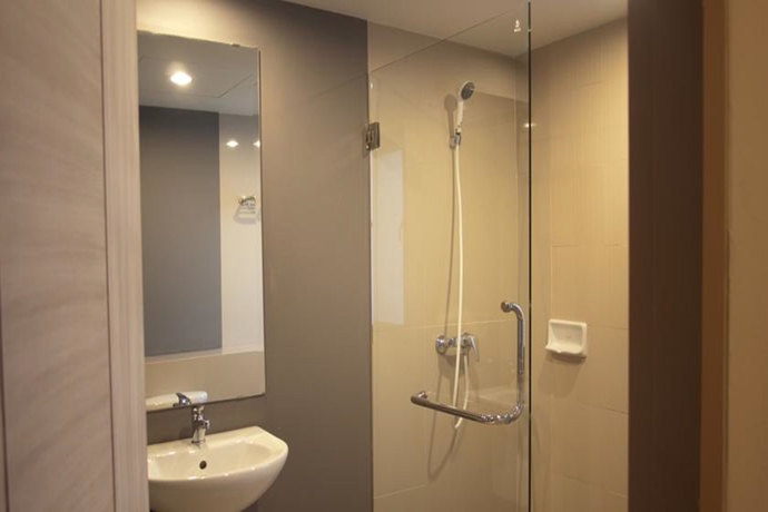 Imagen de la habitación del Hotel A Bizz. Foto 5