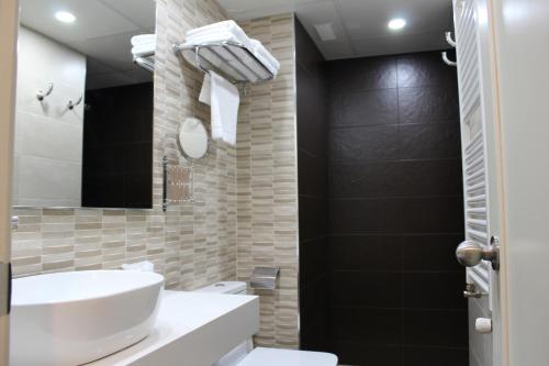 Imagen de la habitación del Hotel A Boira. Foto 7