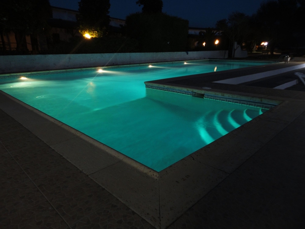 Imagen de la piscina del Hotel A Coutada Rural. Foto 15