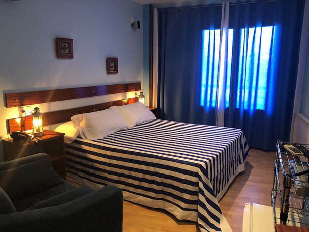 Imagen de la habitación del Hotel A. G. Porcillán, Ribadeo. Foto 8