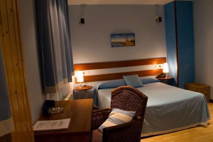 Imagen de la habitación del Hotel A. G. Porcillán, Ribadeo. Foto 15