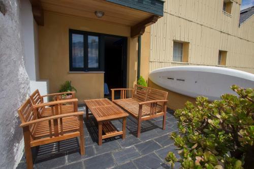 Imagen de los exteriores del Hotel A. G. Porcillan, Ribadeo. Foto 11