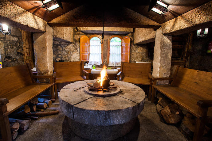 Imagen de los interiores del Hotel A Galea. Foto 9