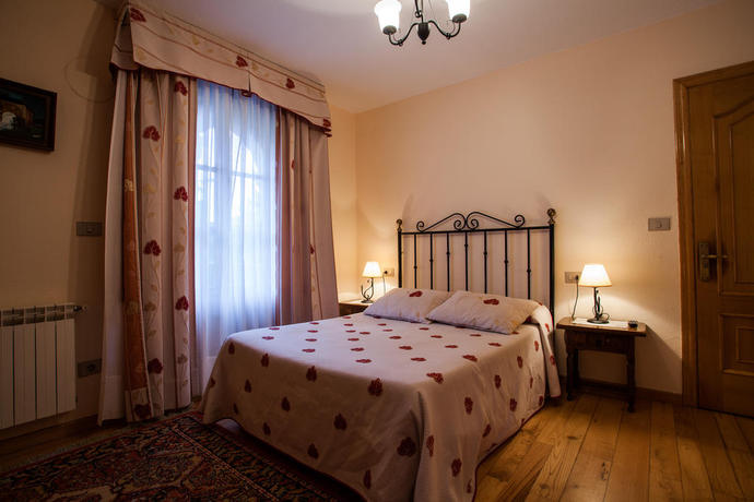 Imagen de la habitación del Hotel A Galea. Foto 2