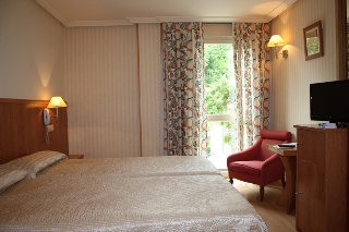 Imagen de la habitación del Hotel A H Plaza del Liceo. Foto 2