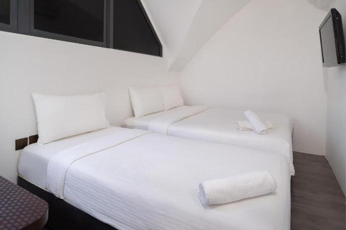 Imagen de la habitación del Hotel A Hotel Dickson. Foto 6