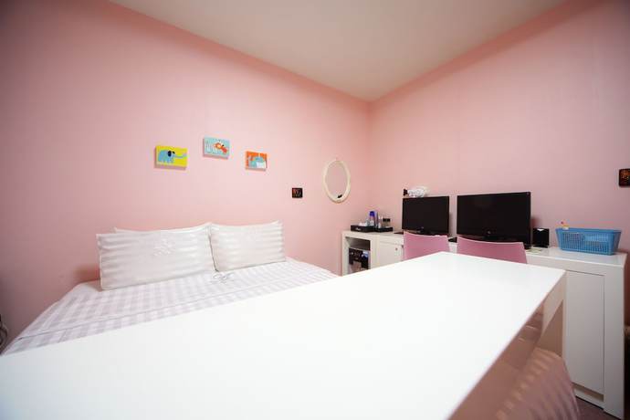 Imagen de la habitación del Hotel A Iksan. Foto 12