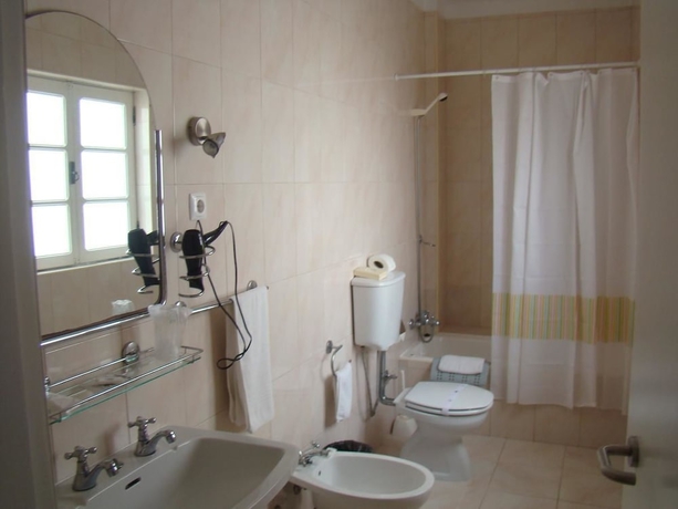 Imagen de la habitación del Hotel A Ilha. Foto 8