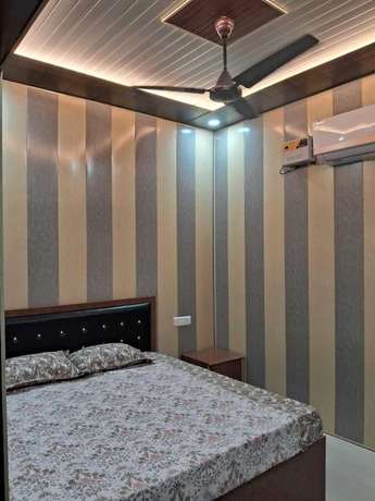 Imagen de la habitación del Hotel A K Palace. Foto 3