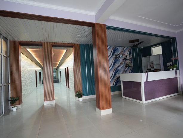 Imagen de los interiores del Hotel A K Palace. Foto 14