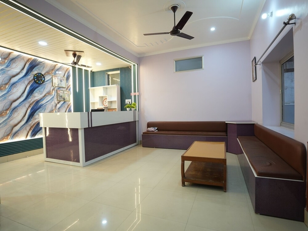 Imagen de los interiores del Hotel A K Palace. Foto 15