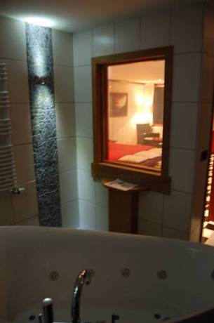 Imagen de la habitación del Hotel A La Ferme. Foto 6