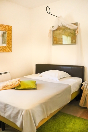 Imagen de la habitación del Hotel A La Villa Boucicaut. Foto 11