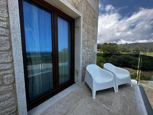 Imagen de los exteriores del Hotel A Ladela. Foto 3