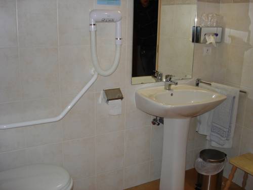 Imagen de la habitación del Hotel A L'ancienne Poste. Foto 9