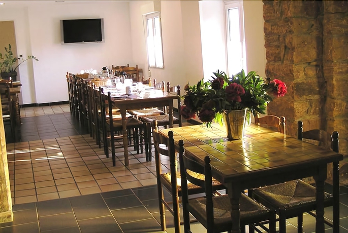 Imagen del bar/restaurante del Hotel A L'arbre Vert. Foto 9