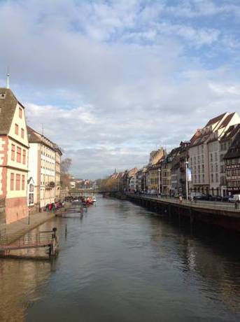 Imagen de la habitación del Hotel A L'ill - Apparts and Studios Strasbourg Hyper Centre. Foto 12