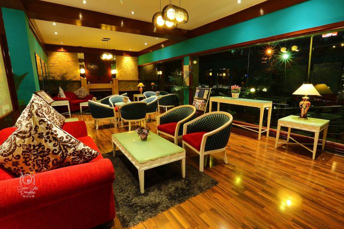 Imagen de los interiores del Hotel A\' Ludhiana. Foto 19