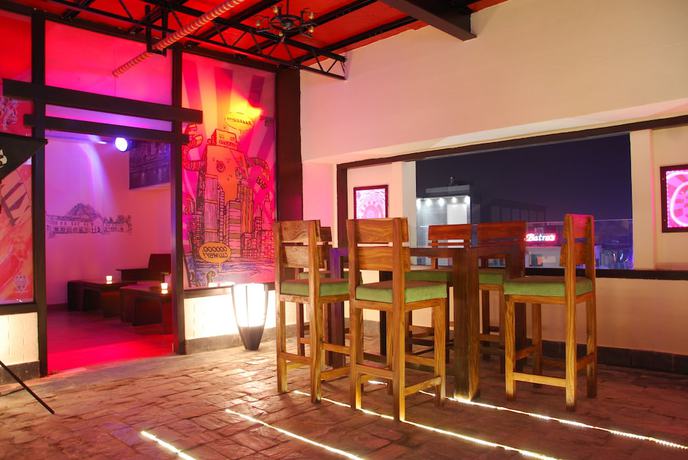 Imagen del bar/restaurante del Hotel A\' Ludhiana. Foto 7