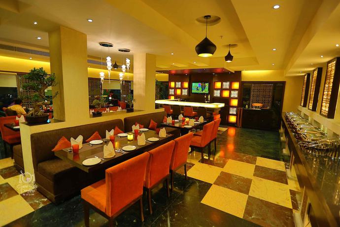 Imagen del bar/restaurante del Hotel A\' Ludhiana. Foto 12
