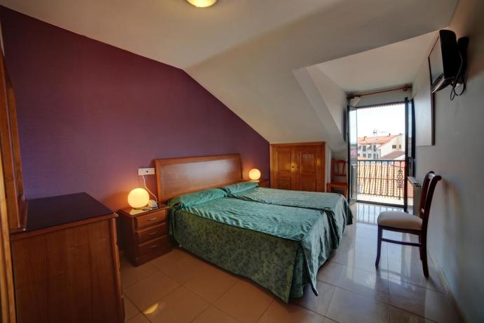 Imagen general del Hotel A Mariña. Foto 6