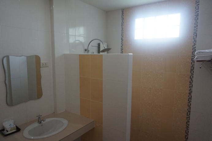 Imagen de la habitación del Hotel A Nice Resort and Villa. Foto 11